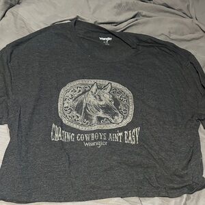 Wrangler Charcoal Graphic Tee with Distressed Cream Horse Print